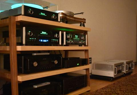 rigidrack® - 4 Shelf Rack - 1½" Thick Solid Maple Shelves - 1½" Walnut Legs - Standard Shelf Spacing